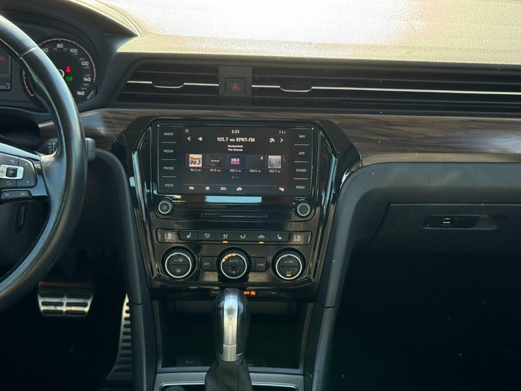 2020 Volkswagen Passat 2.0T SEL Auto