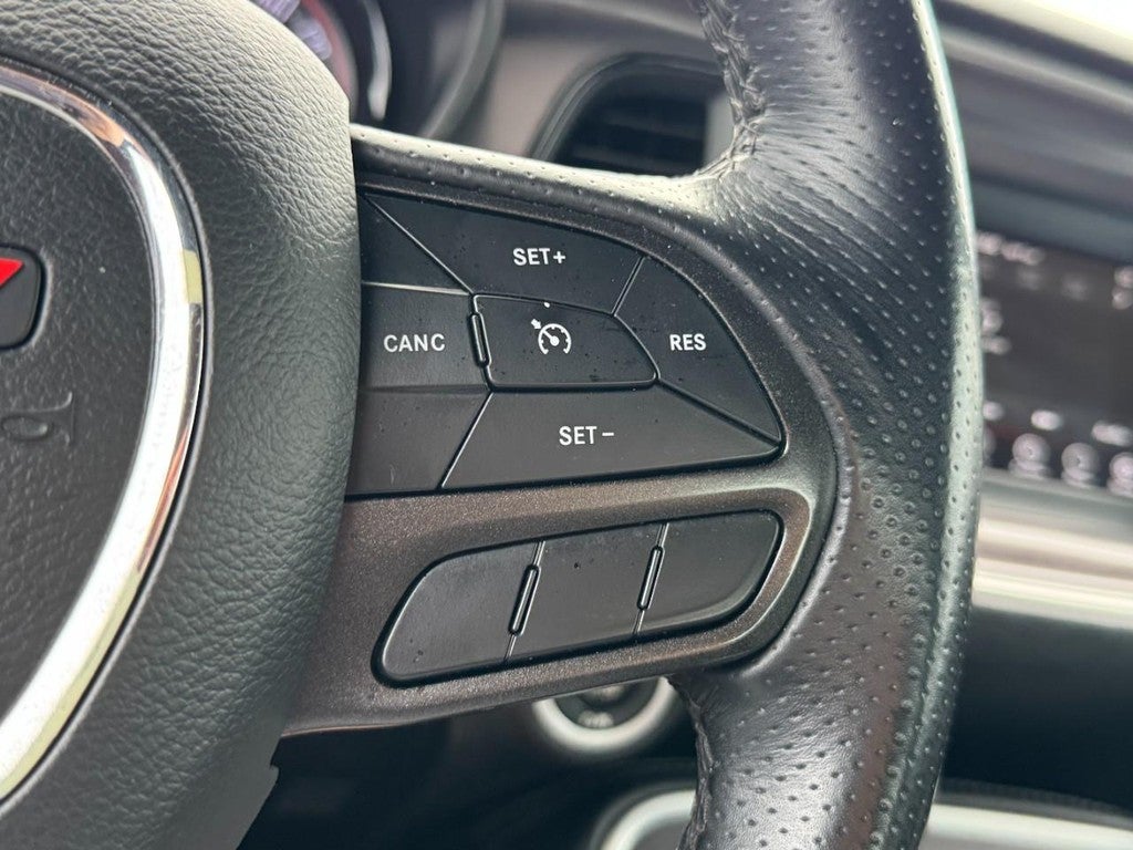 2021 Dodge Challenger SXT RWD