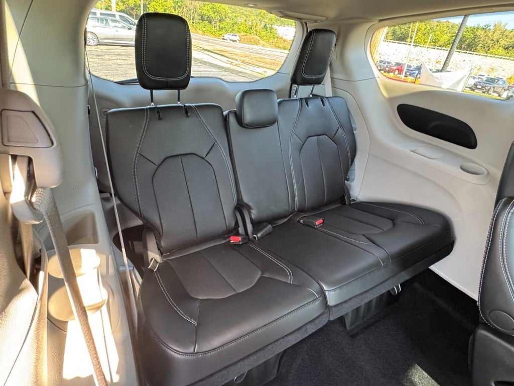 2024 Chrysler Pacifica Touring L FWD