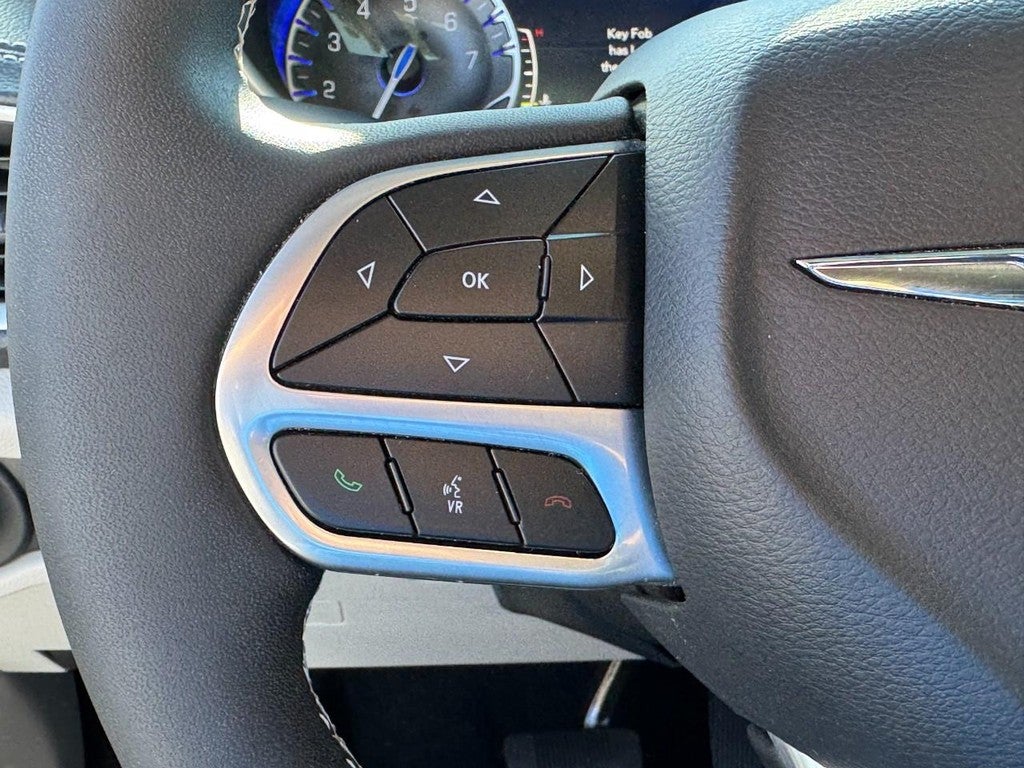 2024 Chrysler Pacifica Touring L FWD