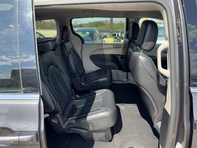 2022 Chrysler Pacifica Touring L FWD