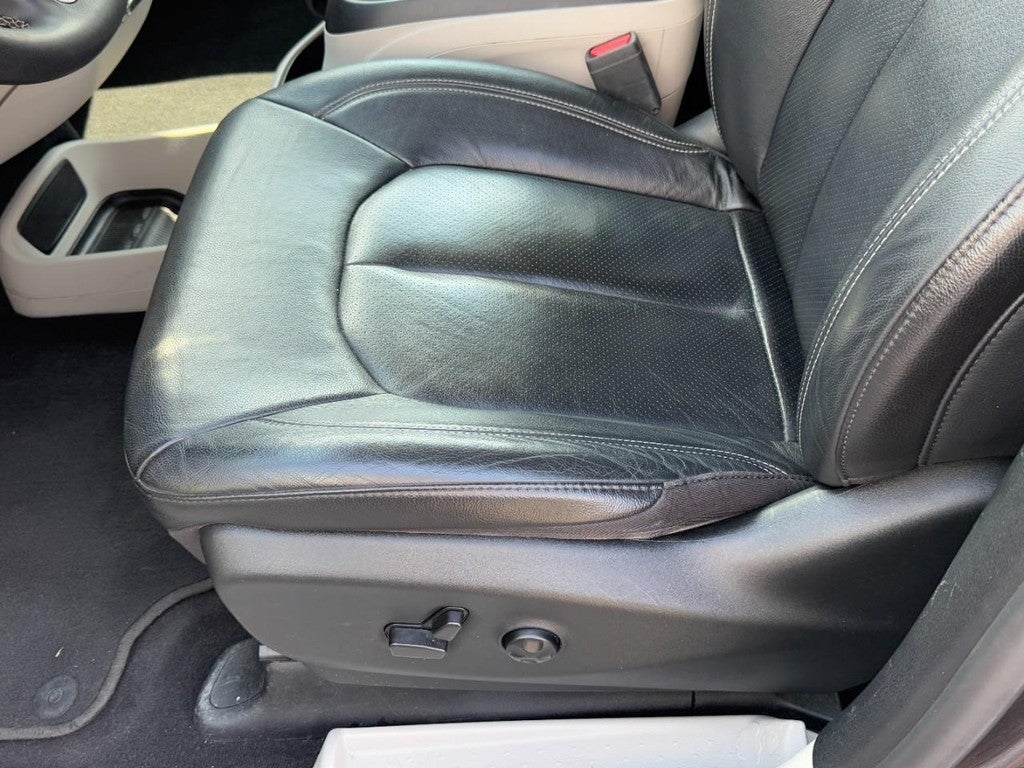 2022 Chrysler Pacifica Touring L FWD