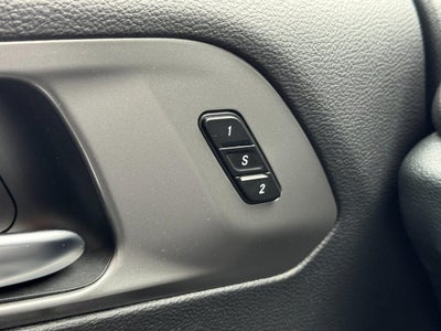 2025 Chrysler Pacifica Select FWD