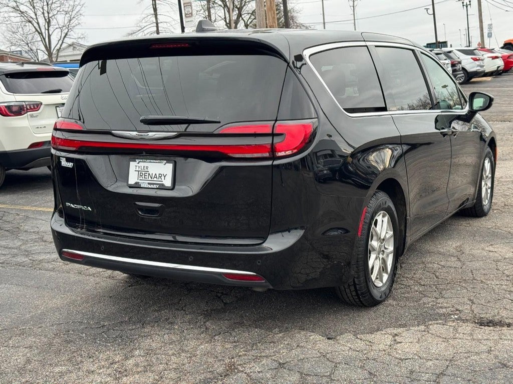 2025 Chrysler Pacifica Select FWD