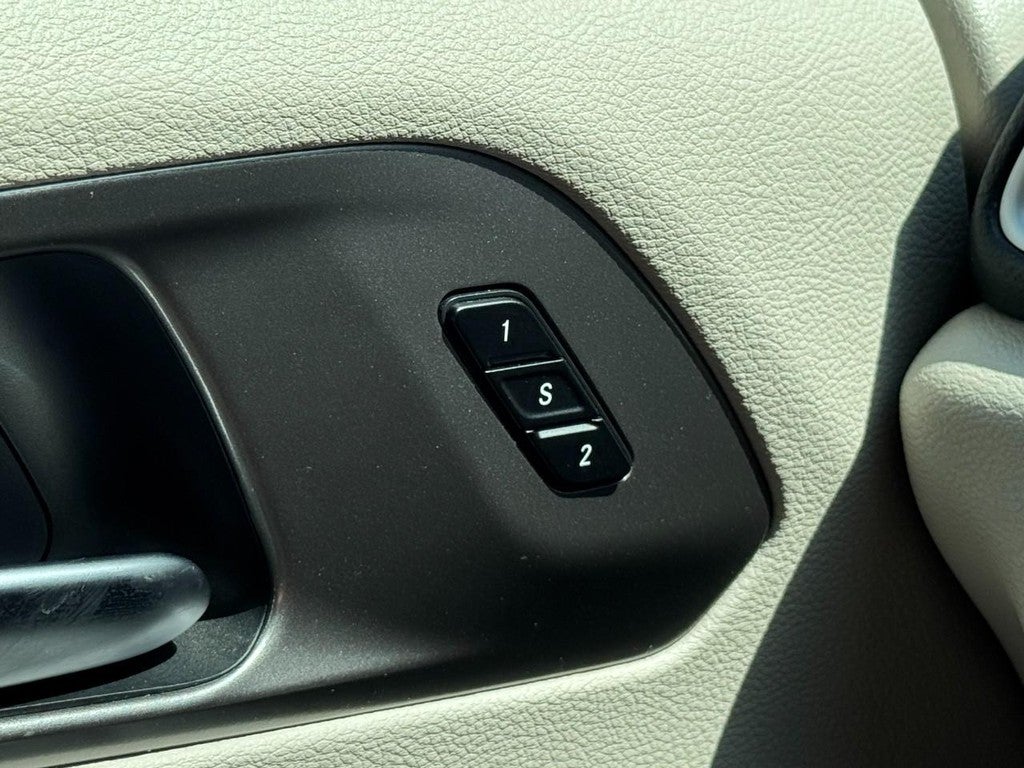 2023 Chrysler Pacifica Touring L FWD