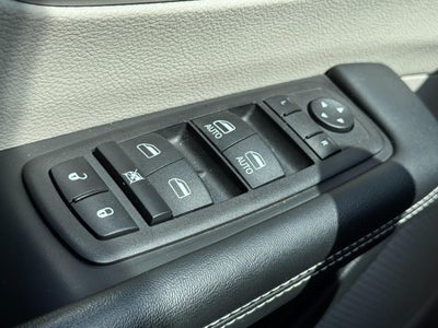 2023 Chrysler Pacifica Touring L FWD