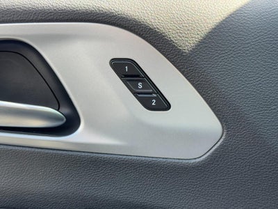 2025 Chrysler Pacifica Limited FWD