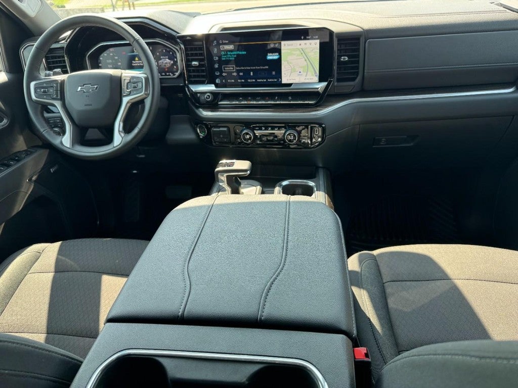2026 Chevrolet Silverado 1500 4WD Crew Cab 147" RST