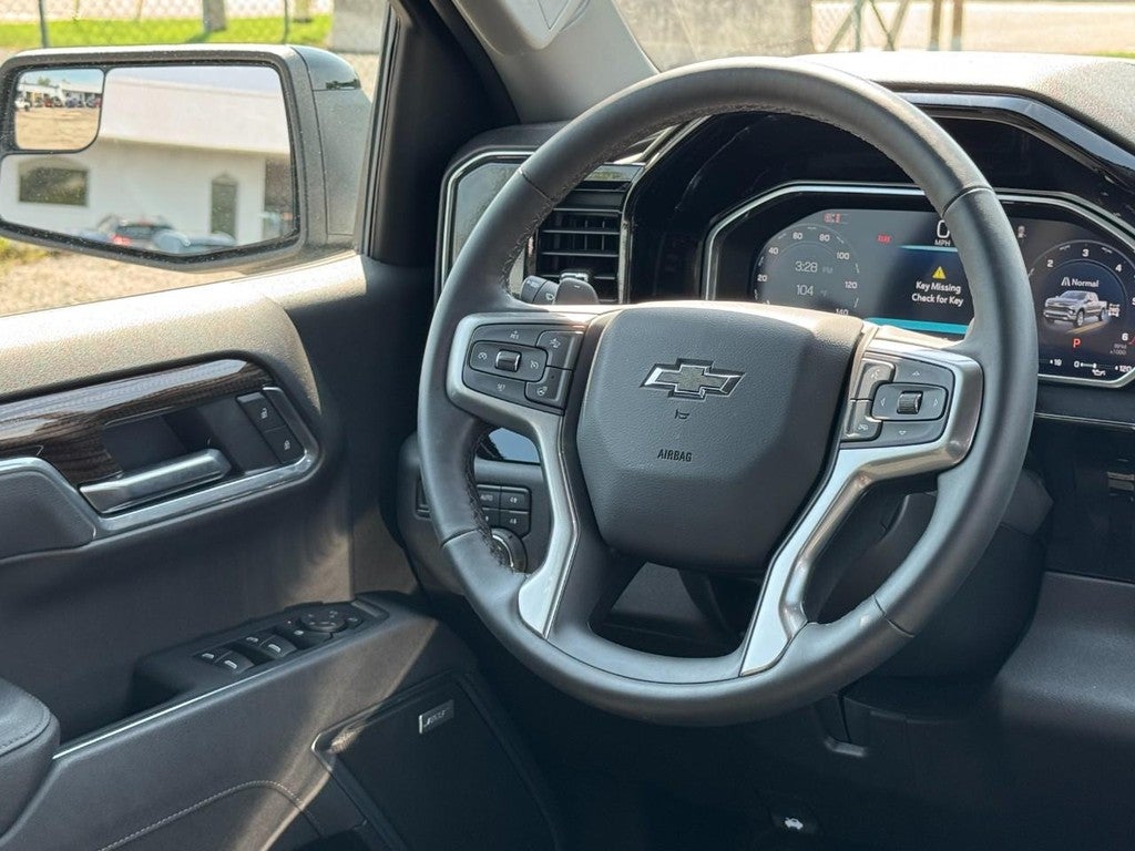 2026 Chevrolet Silverado 1500 4WD Crew Cab 147" RST