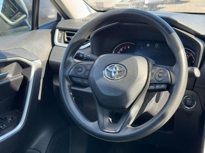 2024 Toyota RAV4 XLE FWD (Natl)