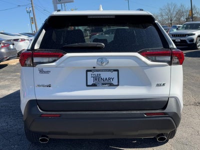 2024 Toyota RAV4 XLE FWD (Natl)