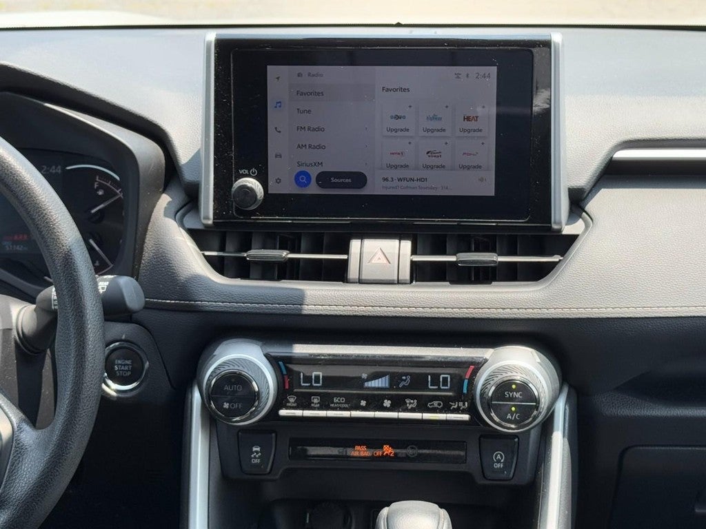 2025 Toyota RAV4 XLE FWD (Natl)