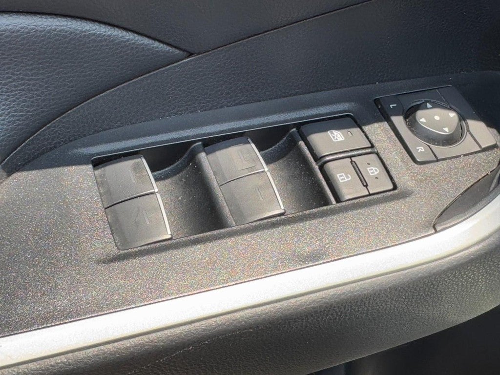 2025 Toyota RAV4 XLE FWD (Natl)