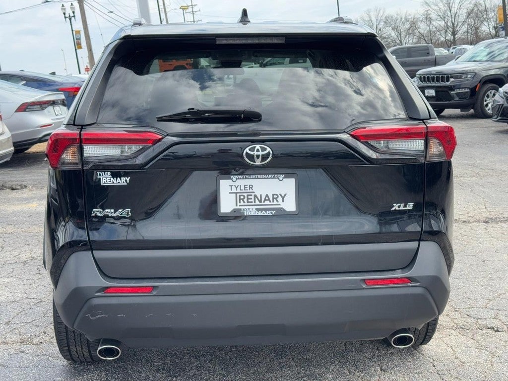 2024 Toyota RAV4 XLE FWD (Natl)
