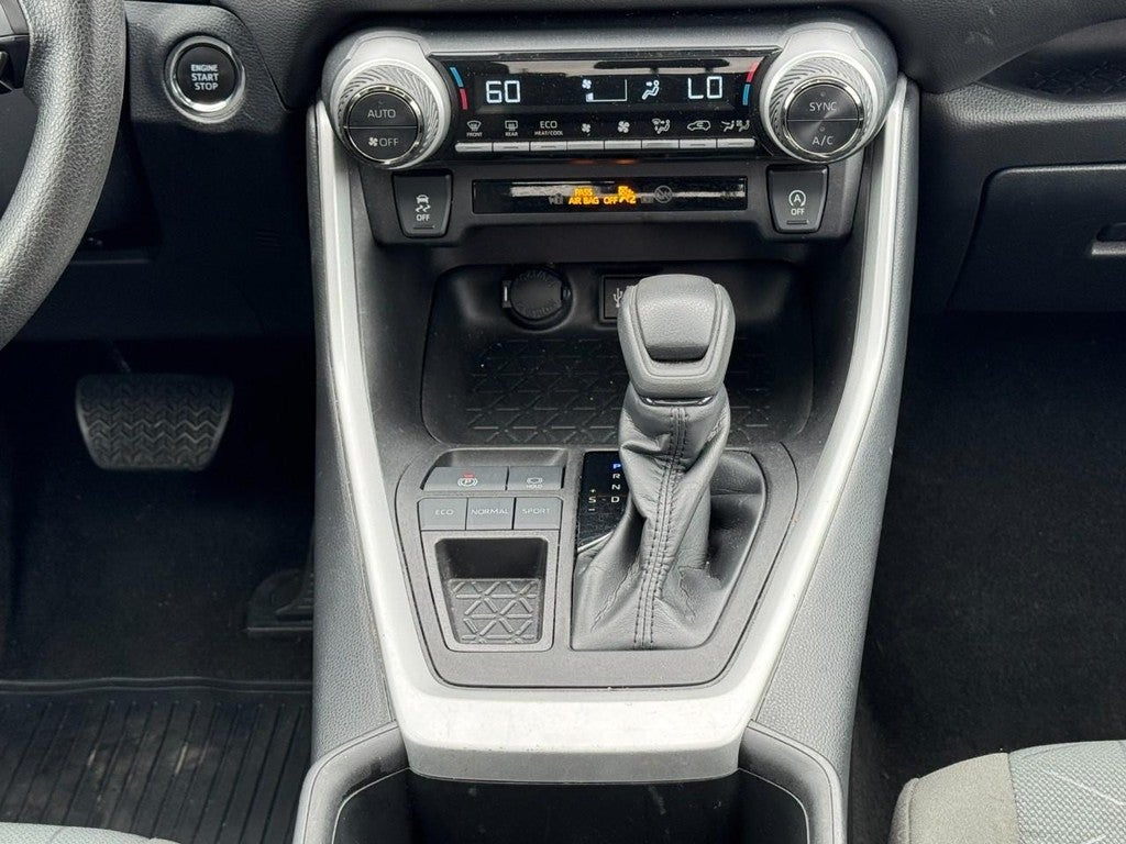 2023 Toyota RAV4 XLE FWD (Natl)