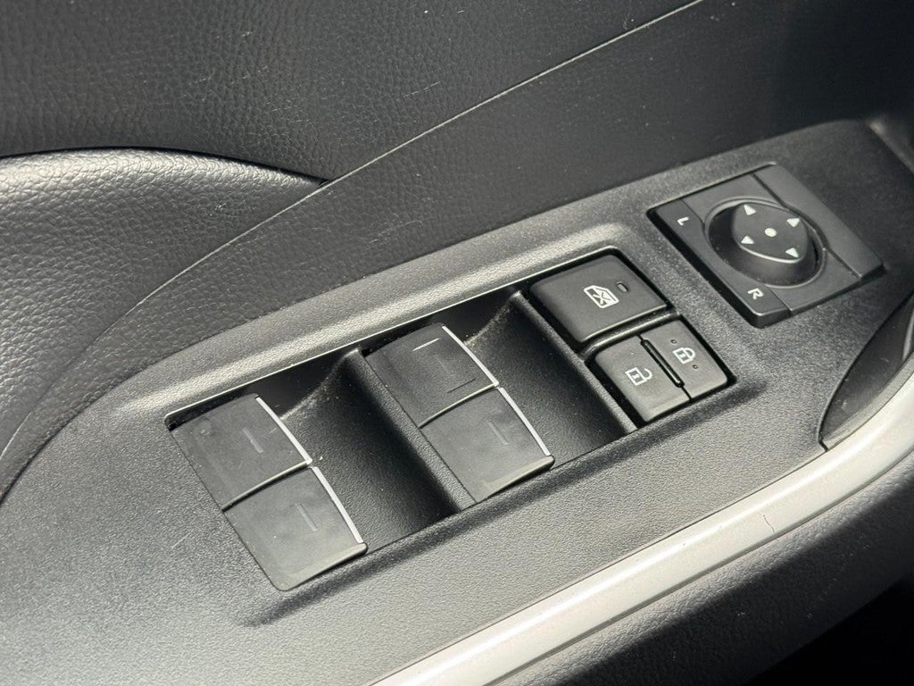 2023 Toyota RAV4 XLE FWD (Natl)