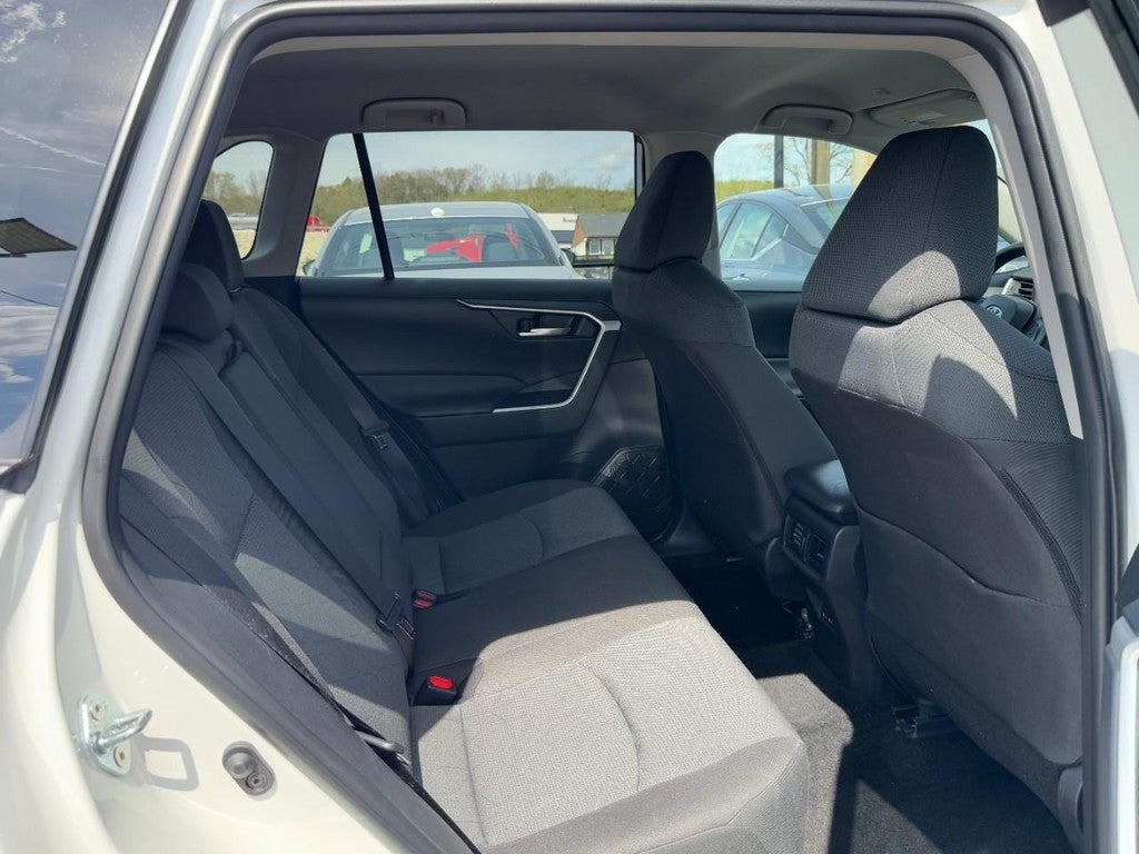 2025 Toyota RAV4 XLE FWD (Natl)