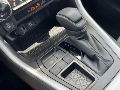2025 Toyota RAV4 XLE FWD (Natl)