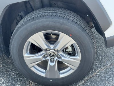 2025 Toyota RAV4 XLE FWD (Natl)