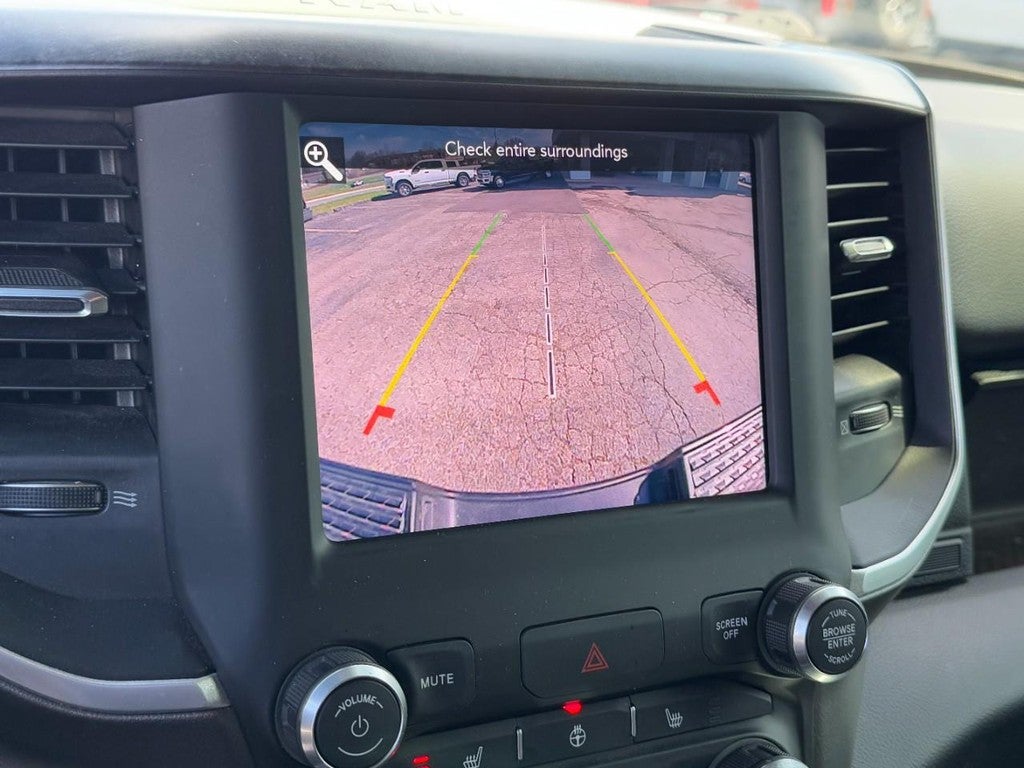 2019 RAM 2500 Big Horn 4x4 Crew Cab 6'4" Box