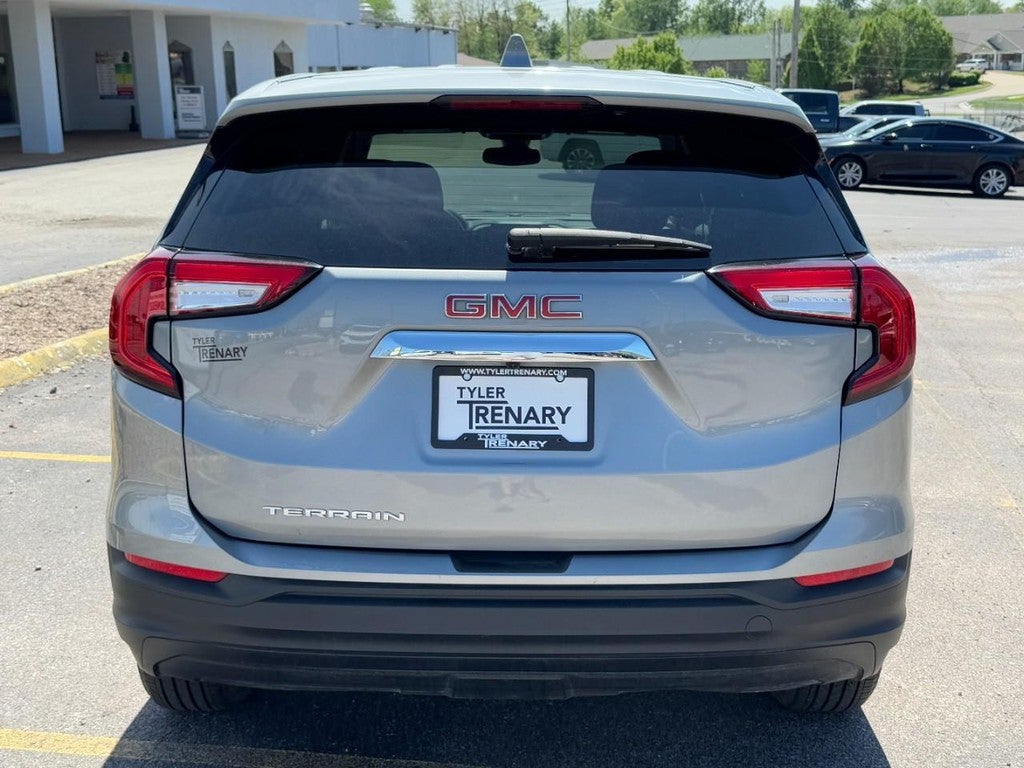 2024 GMC Terrain FWD 4dr SLE