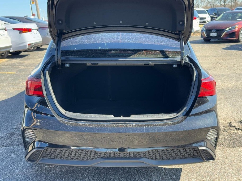 2022 Kia Forte LXS IVT