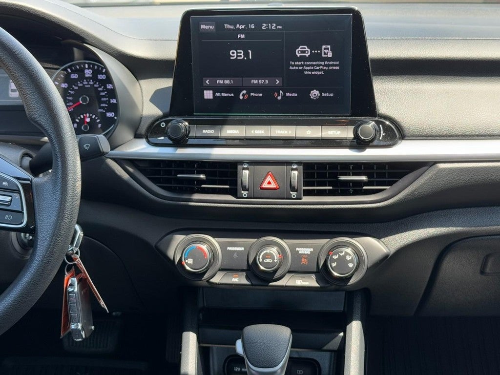 2024 Kia Forte LXS IVT