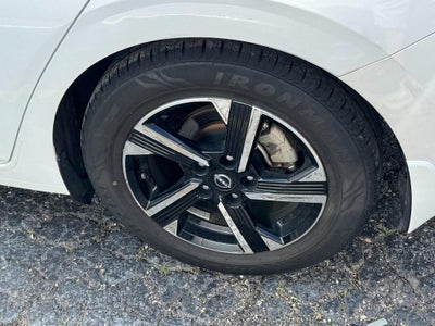 2024 Nissan Sentra SV CVT