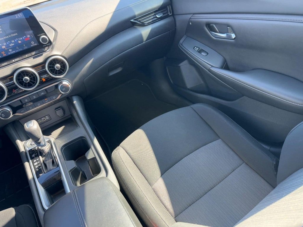 2023 Nissan Sentra SV CVT