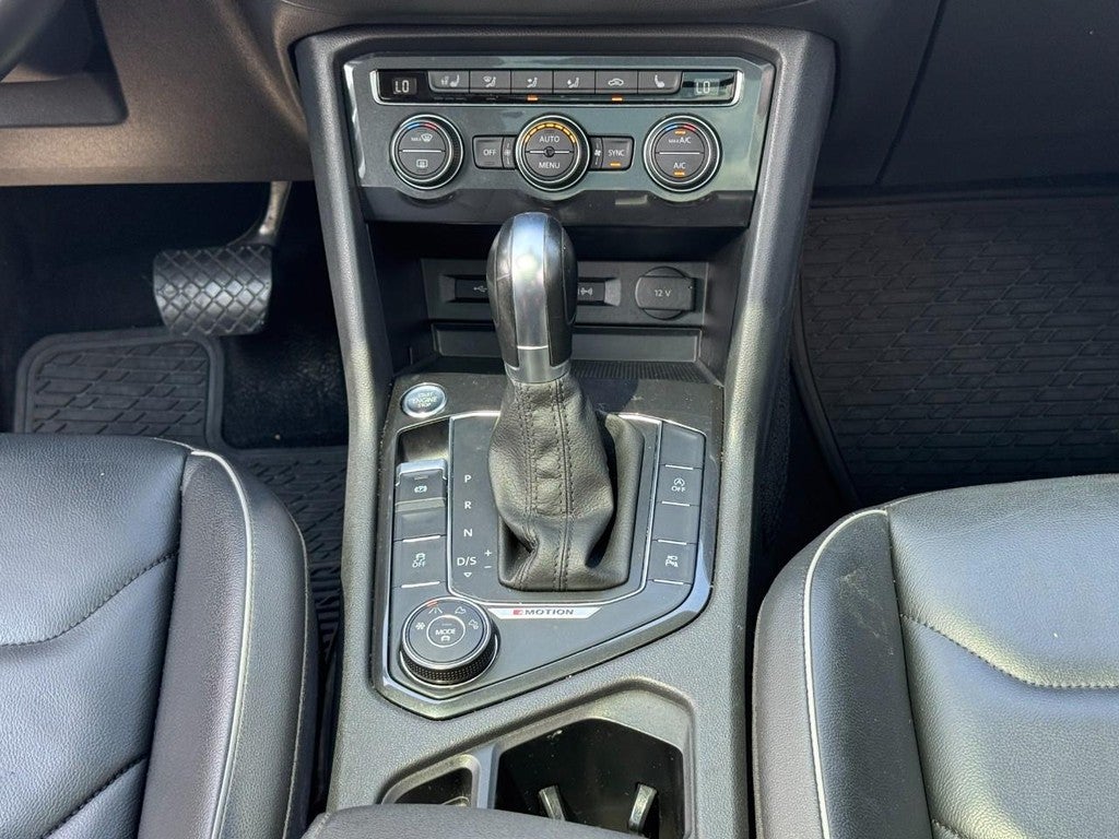 2018 Volkswagen Tiguan 2.0T SEL Premium 4MOTION