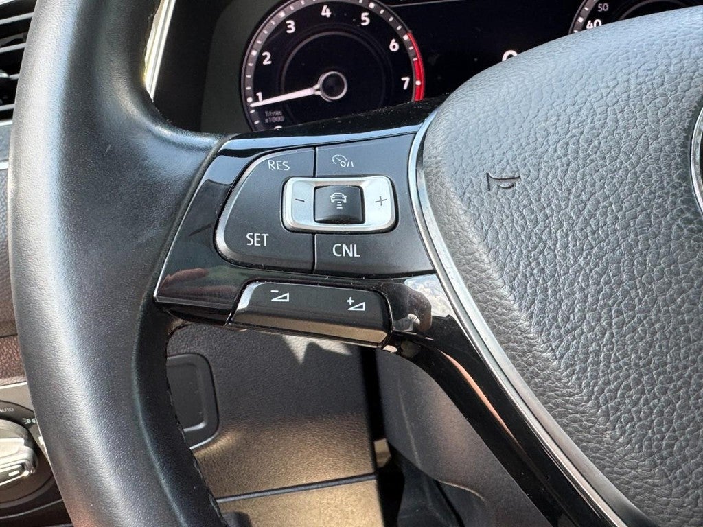 2018 Volkswagen Tiguan 2.0T SEL Premium 4MOTION