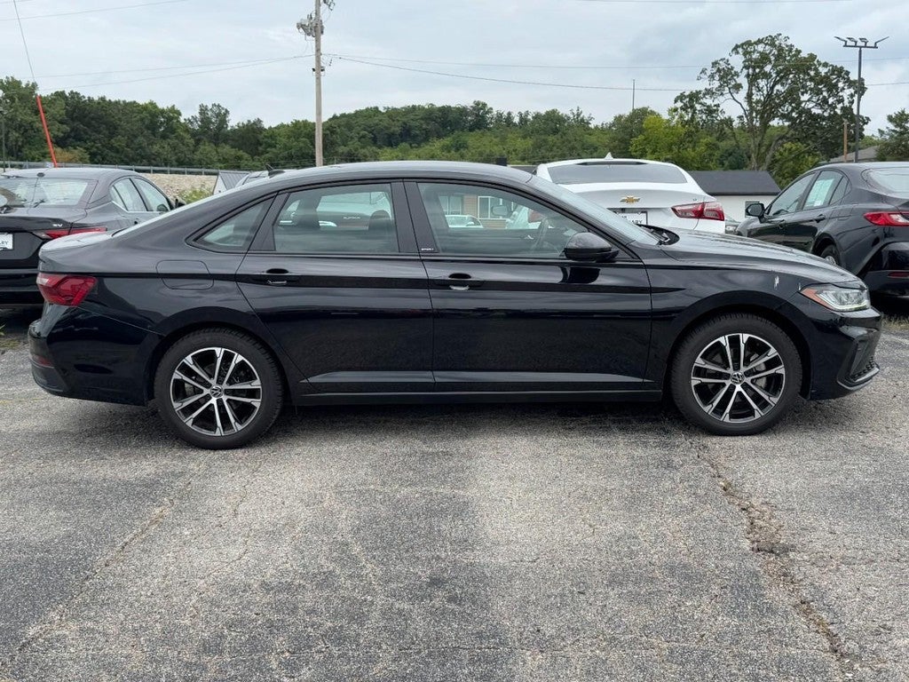 2025 Volkswagen Jetta Sport Auto