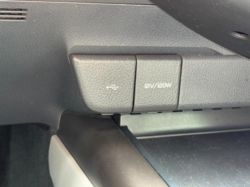 2024 Toyota Camry LE Auto (Natl)