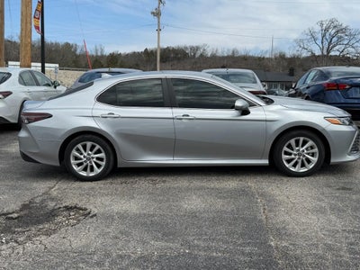 2024 Toyota Camry LE Auto (Natl)