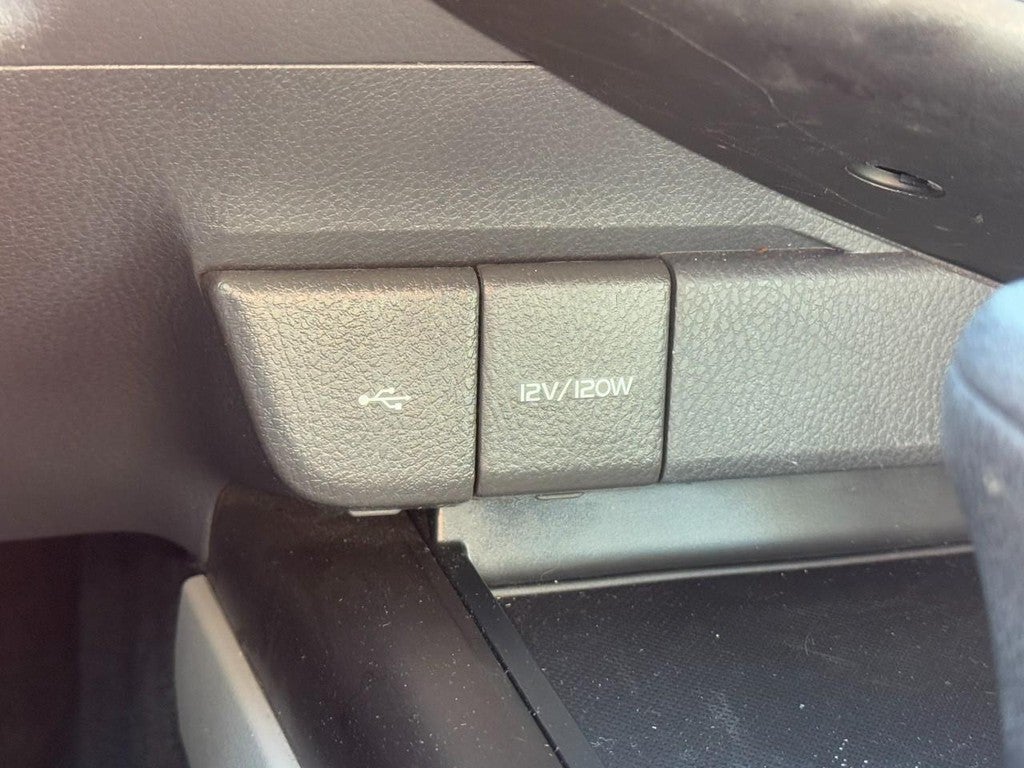 2024 Toyota Camry LE Auto (Natl)