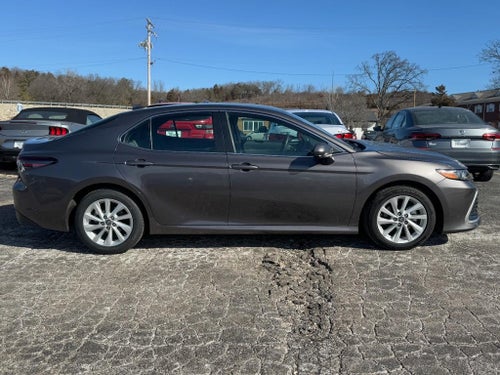 2024 Toyota Camry LE Auto (Natl)
