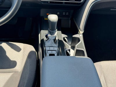 2025 Toyota Camry LE (Natl)