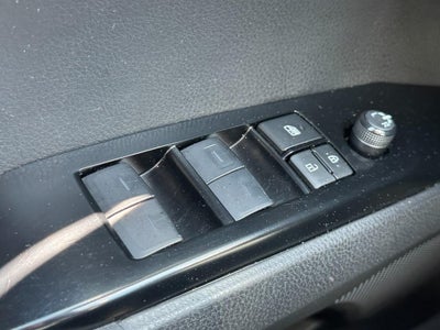 2025 Toyota Camry LE (Natl)
