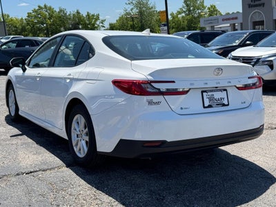 2025 Toyota Camry LE (Natl)