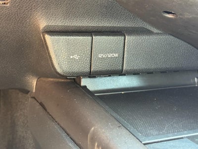2024 Toyota Camry SE Auto (Natl)