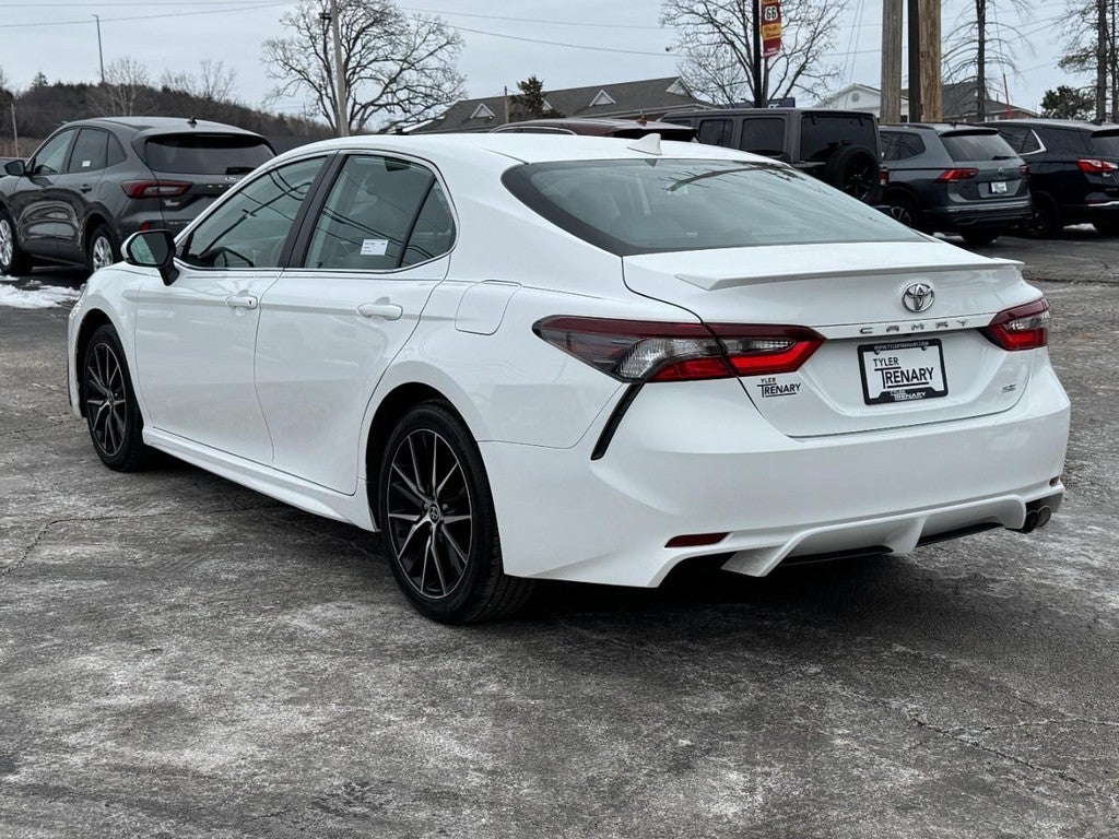 2024 Toyota Camry SE Auto (Natl)