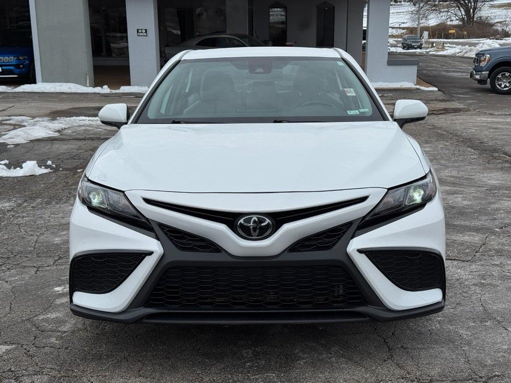2024 Toyota Camry SE Auto (Natl)