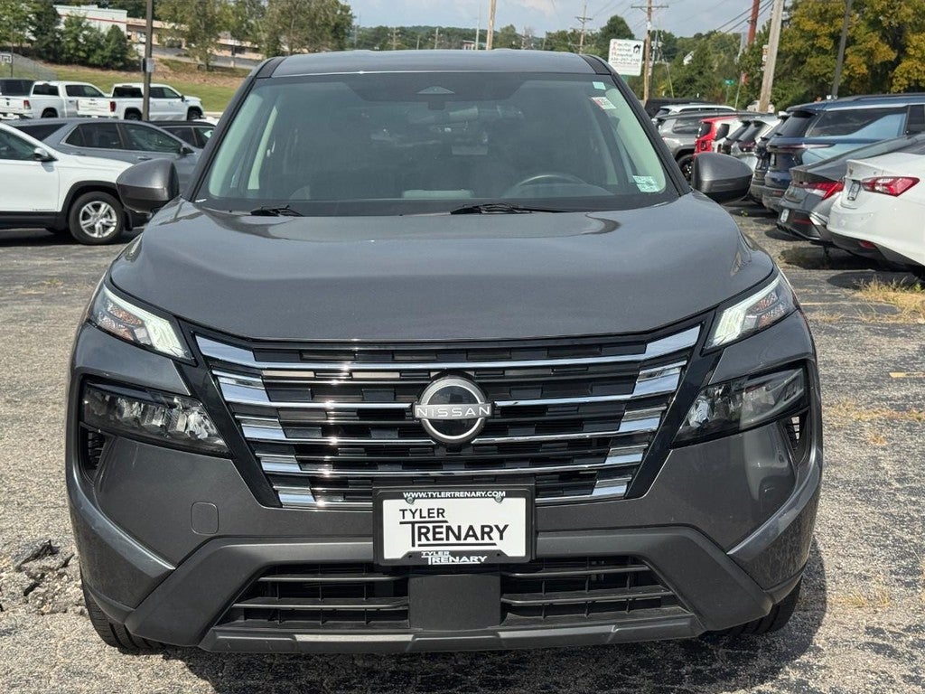 2025 Nissan Rogue FWD SV