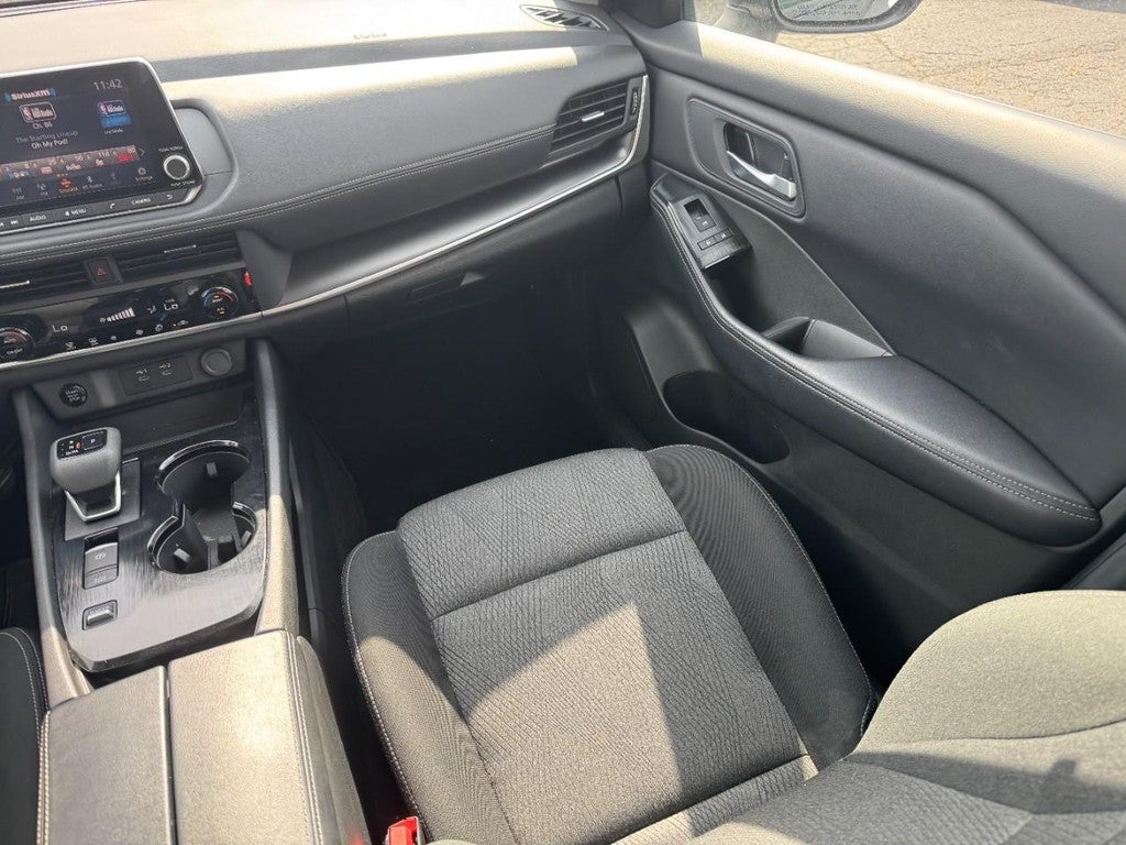 2025 Nissan Rogue FWD SV