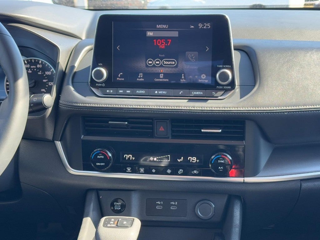 2025 Nissan Rogue AWD SV