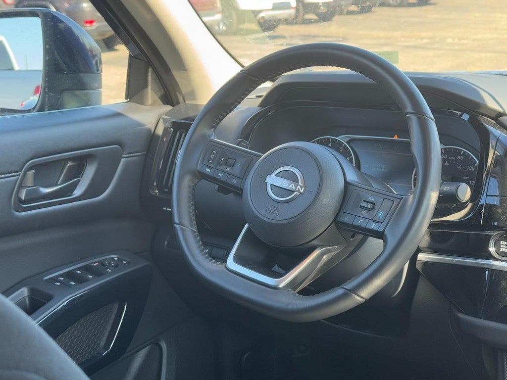 2025 Nissan Pathfinder SV 2WD