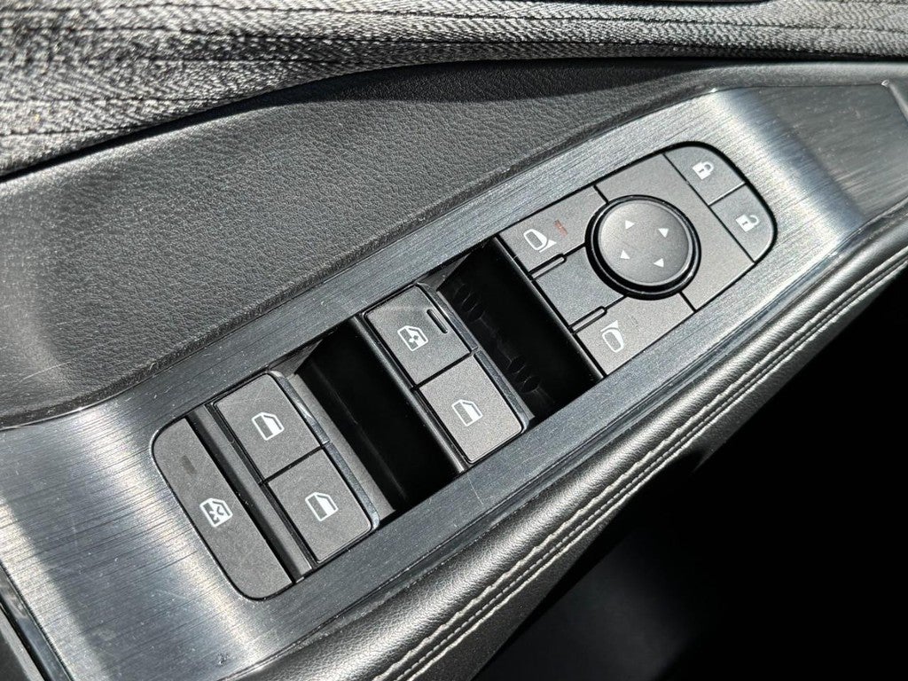 2023 Nissan Rogue AWD SV