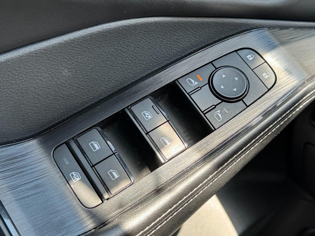 2024 Nissan Rogue AWD SV