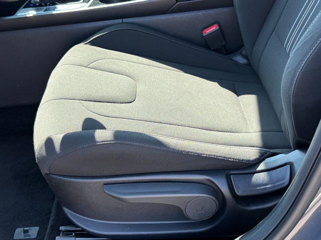 2025 Hyundai Elantra SEL Convenience IVT