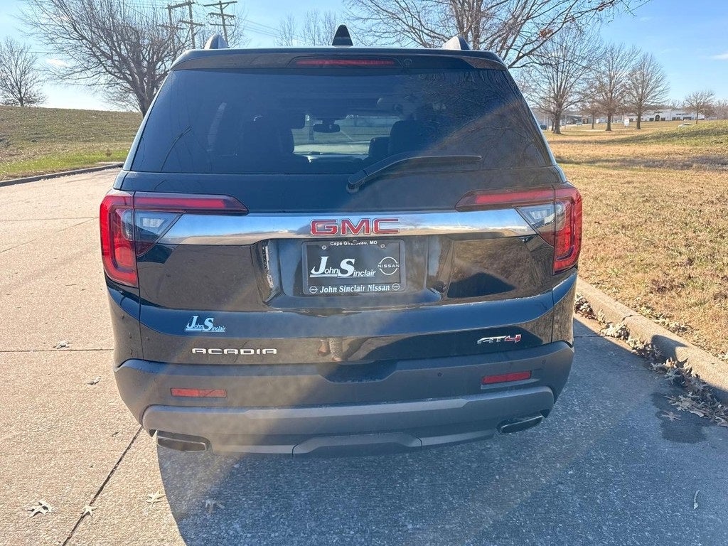 2021 GMC Acadia AT4